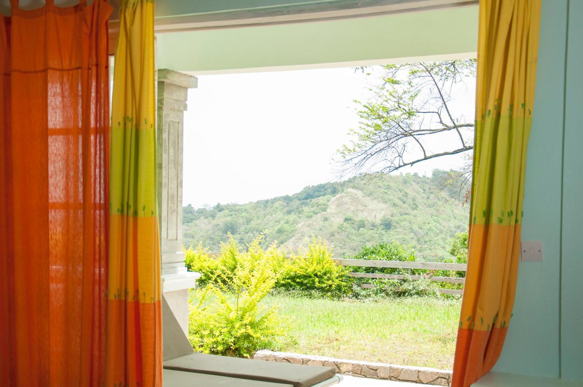 Diamond View Cottages Roseau Esterno foto