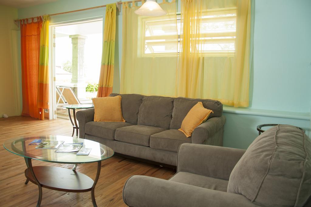 Diamond View Cottages Roseau Esterno foto